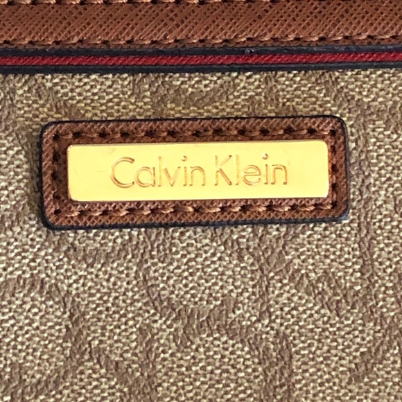 Calvin Klein Wristlet - Picture 3 of 12